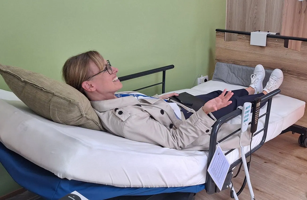 „Austragsheisl 2.0“ – Das New Care Mobil macht Station am Klinikum Ingolstadt