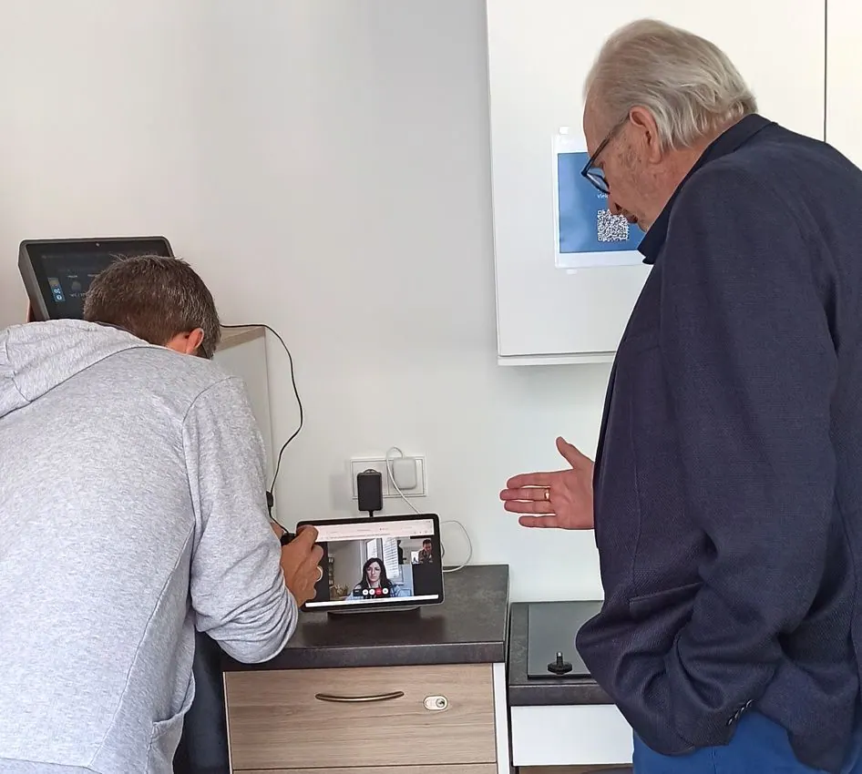„Austragsheisl 2.0“ – Das New Care Mobil macht Station am Klinikum Ingolstadt
