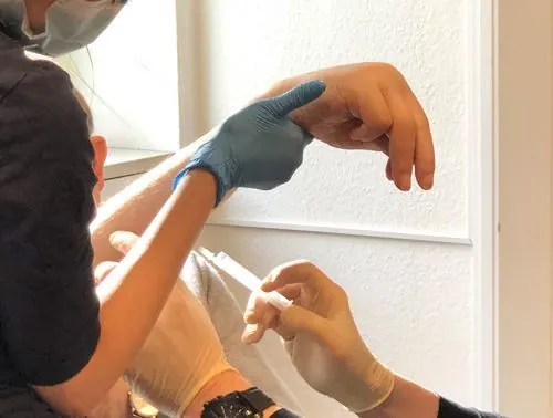 Besuch bei Dr. Schramm (Neurologe) in der NeuroPraxis in Fürth