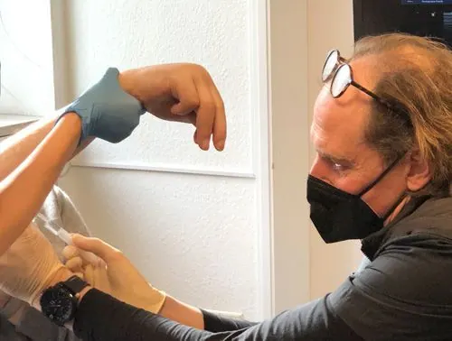 Besuch bei Dr. Schramm (Neurologe) in der NeuroPraxis in Fürth
