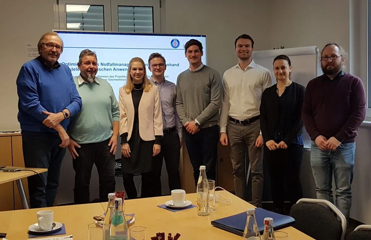 Mitarbeiter der LMU München im Showroom.Telemedizin.Bayern